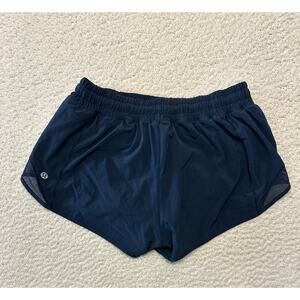 Lululemon Hotty Hot Short II *2.5" Size 8